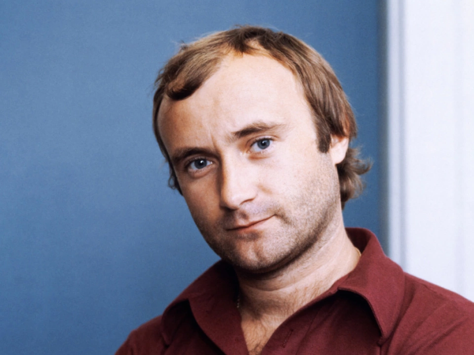 Phil Collins Krankheit: Der Sänger und Schlagzeuger bei einem emotionalen Bühnenauftritt mit Genesis.
